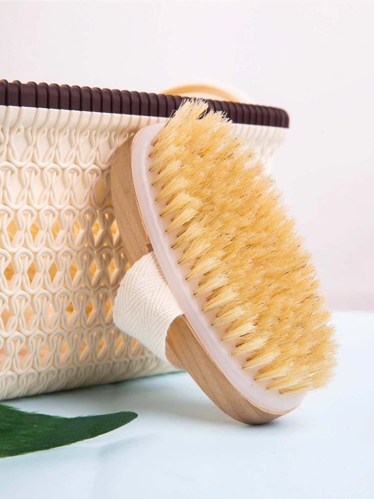 Body brush Dry Skin Bristle hand Brush Professional Natural Bristle Spa Scrub